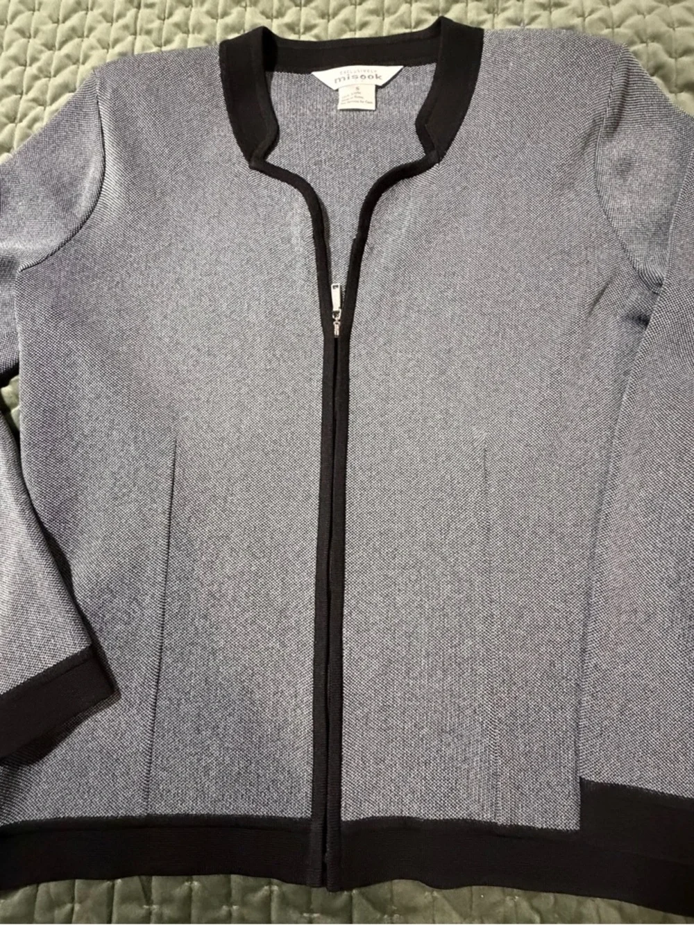 Misook zip top
